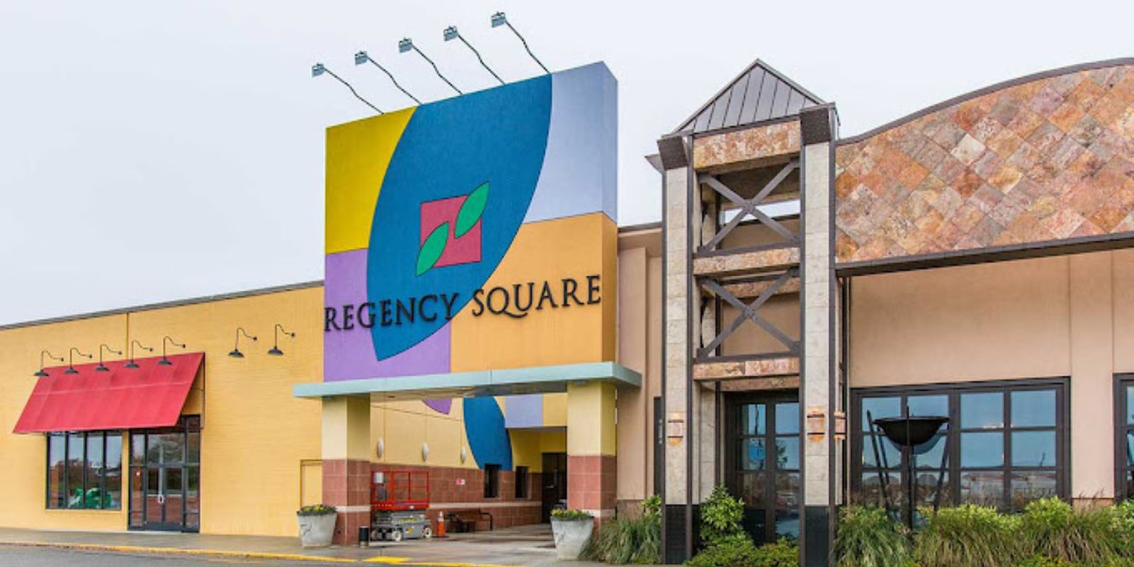 Regency Square Mall in Richmond